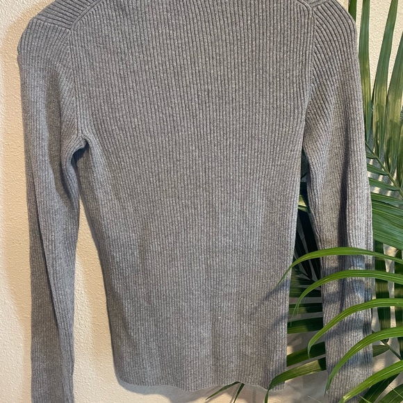 ❌SOLD!❌ Y2K 90s VTG Ribbed Button Down Grey Crop Top size Small - Picture 7 of 8